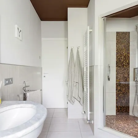 Apartment Indigo Blue Cannobio